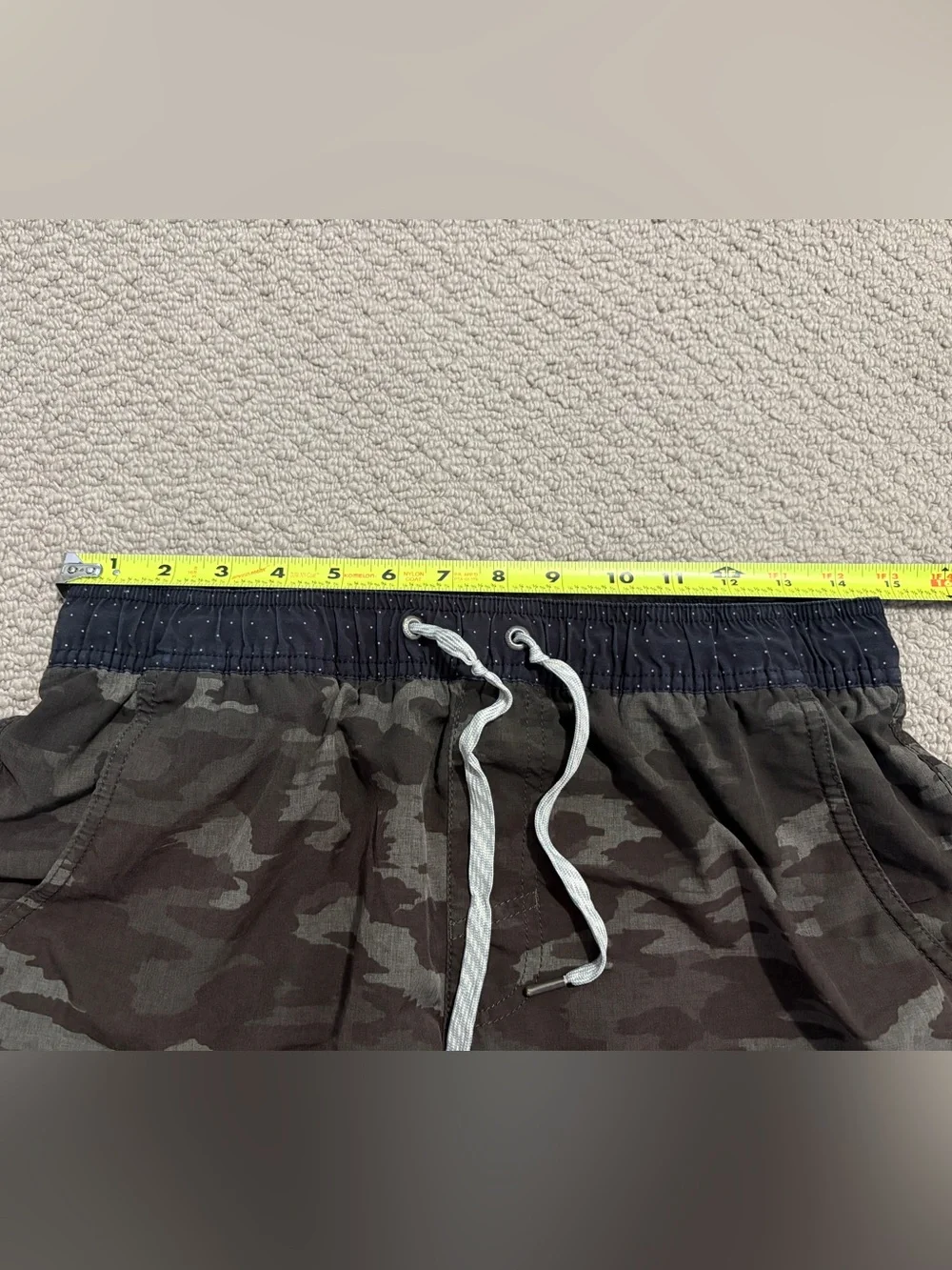 Vuori Kore Shorts Camo Men's Shorts Size Medium